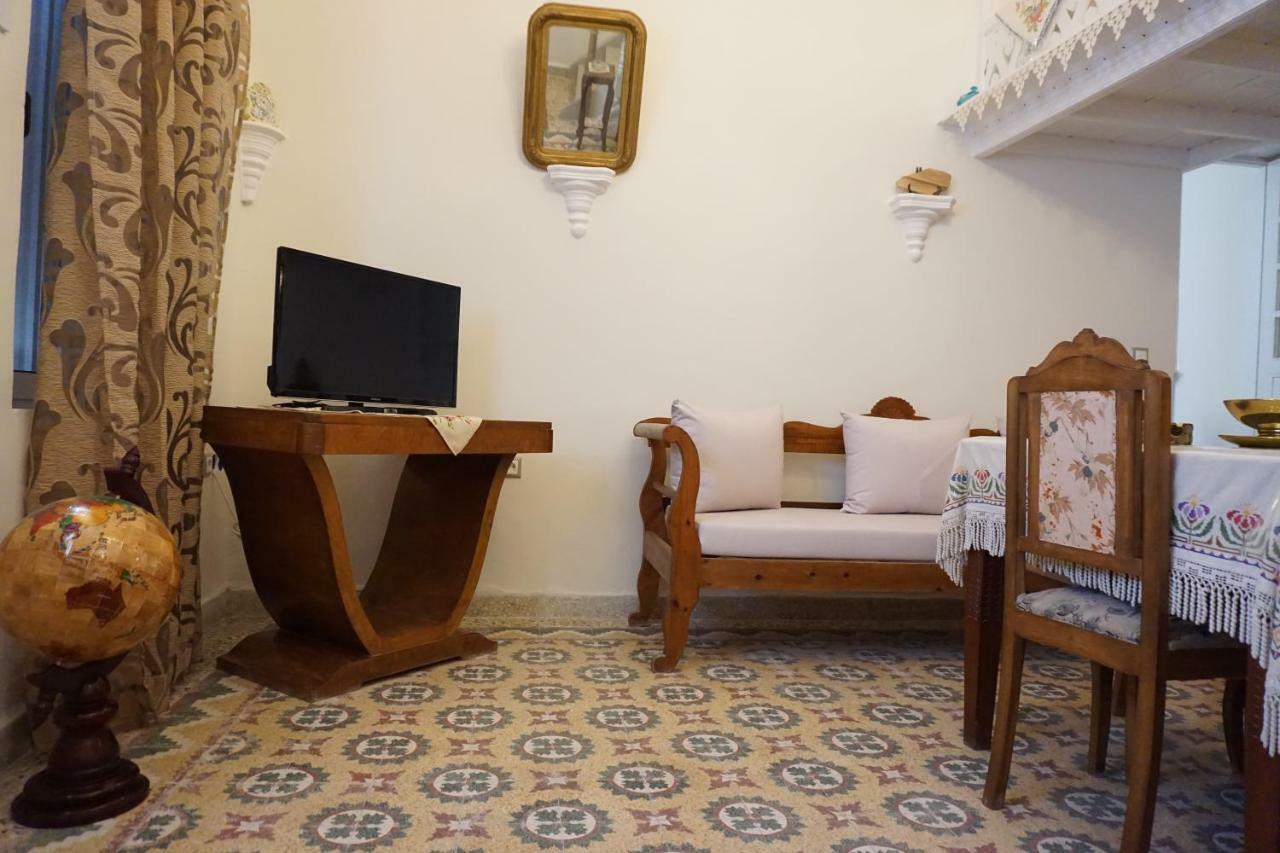 Vivian'S Antique House Apartment Karpathos Bagian luar foto